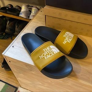 Size 13 Northface Slides